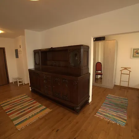 Arena Penthouse *